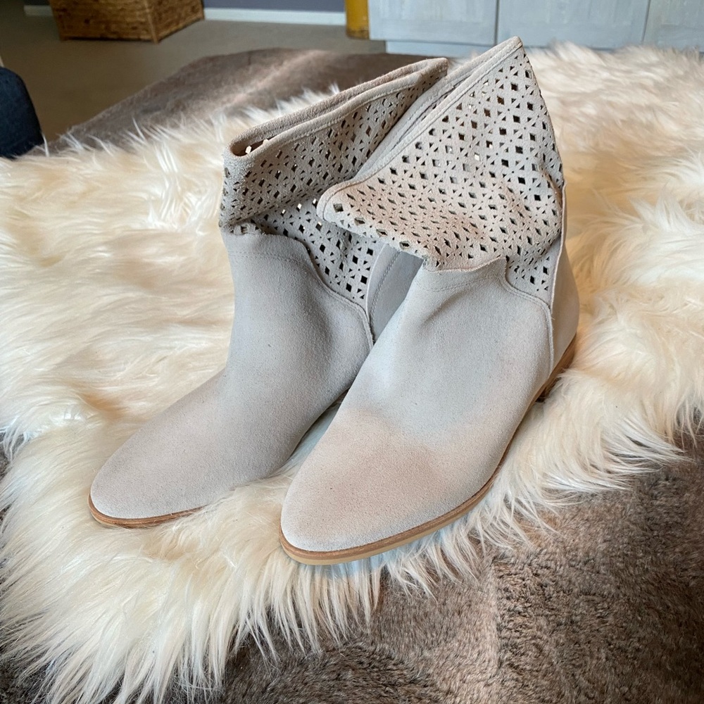NWT Michael Kors booties